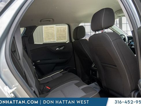 Used 2025 Chevrolet Blazer LT AWD/4WD image 26
