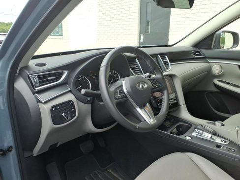 Used 2025 INFINITI QX50 Luxe w/ Accent Package AWD/4WD image 5