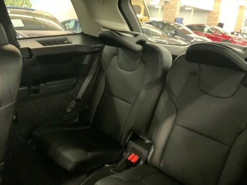 Used 2020 Volvo XC90 T6 Momentum image 13