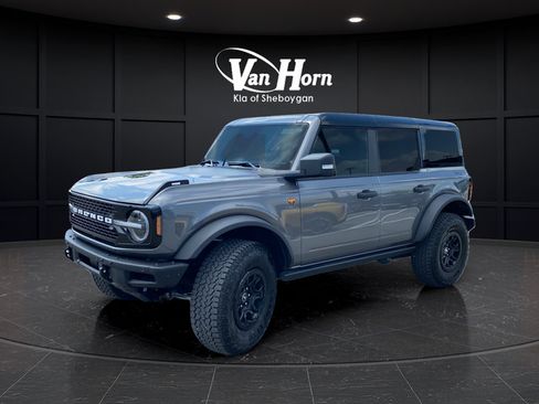 Used 2025 Ford Bronco Badlands AWD/4WD image 3