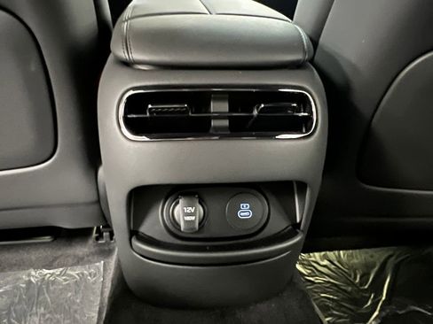 New 2026 Genesis G90 3.5T Prestige image 14