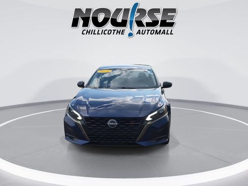 Used 2024 Nissan Altima 2.5 SR FWD image 3