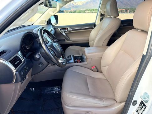 Used 2020 Lexus GX 460 Premium w/ Premium Package AWD/4WD image 24
