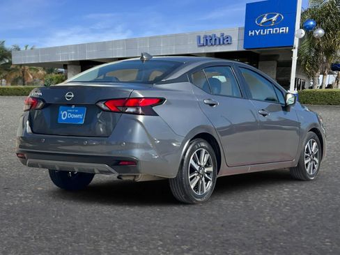 Used 2025 Nissan Versa SV image 3