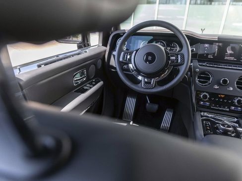 New 2026 Rolls-Royce Cullinan Black Badge AWD/4WD image 54