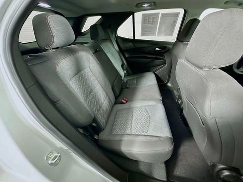 Used 2022 Chevrolet Equinox LT image 36
