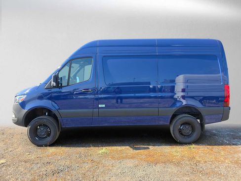 Used 2026 Mercedes-Benz Sprinter 2500 image 6