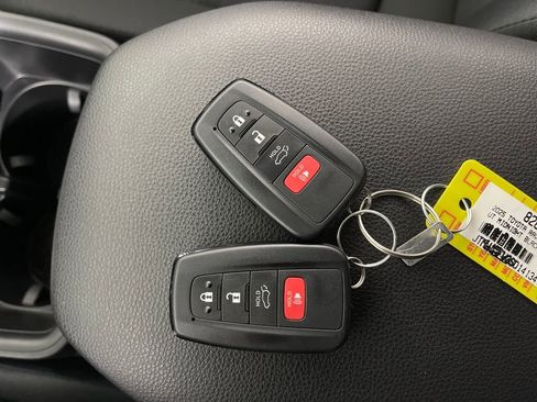 Certified 2025 Toyota RAV4 XLE w/ Convenience Package image 23