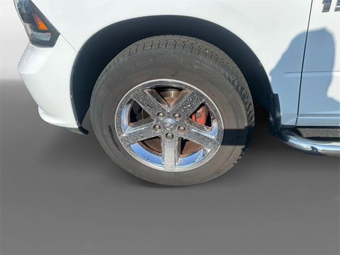 Used 2015 RAM 1500 Express image 15