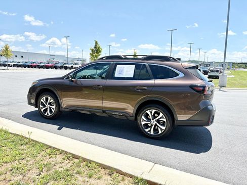 Used 2020 Subaru Outback Limited w/ Popular Package #2 AWD/4WD image 5