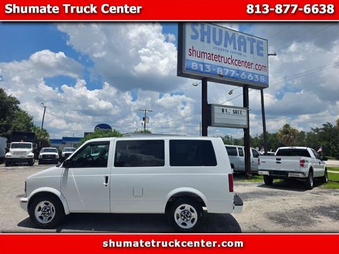 Used 2004 GMC Safari Passenger RWD image 1