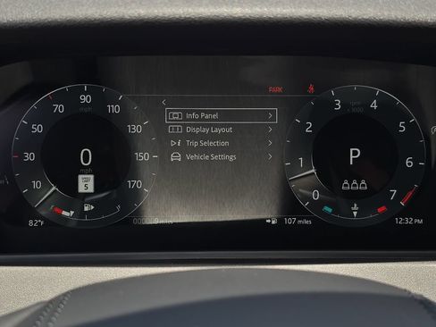New 2026 Land Rover Range Rover Velar S AWD/4WD image 19