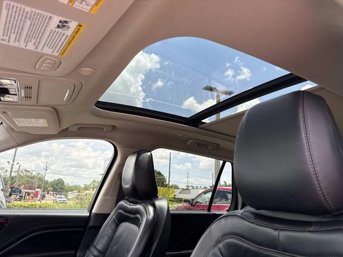 Used 2023 Lincoln Aviator Reserve w/ Equipment Group 201A RWD image 30
