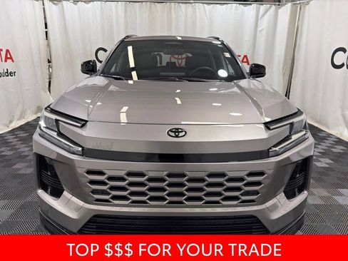 Used 2026 Toyota RAV4 SE w/ Weather Package AWD/4WD image 2