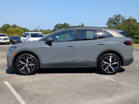 Used 2023 Volkswagen ID.4 Pro S AWD/4WD image 6