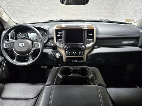 Used 2022 RAM 1500 Laramie AWD/4WD image 39