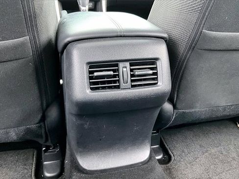 Used 2017 Honda Accord EX image 10