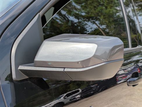 New 2024 Chevrolet Colorado LT w/ LT Convenience Package II image 23