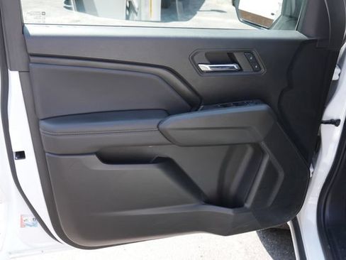 Used 2023 Chevrolet Colorado LT w/ LT Convenience Package III AWD/4WD image 13