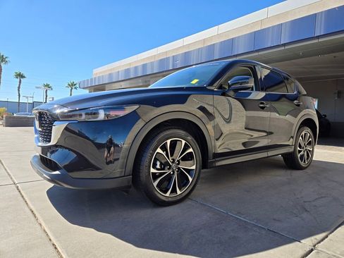 Used 2022 MAZDA CX-5 AWD 2.5 S w/ Premium Plus Pkg image 2