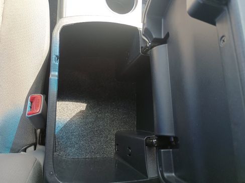 Used 2013 Toyota Tacoma 4x4 Double Cab w/ SR5 Pkg image 21