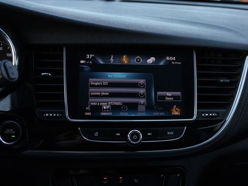 Used 2018 Buick Encore Preferred image 36