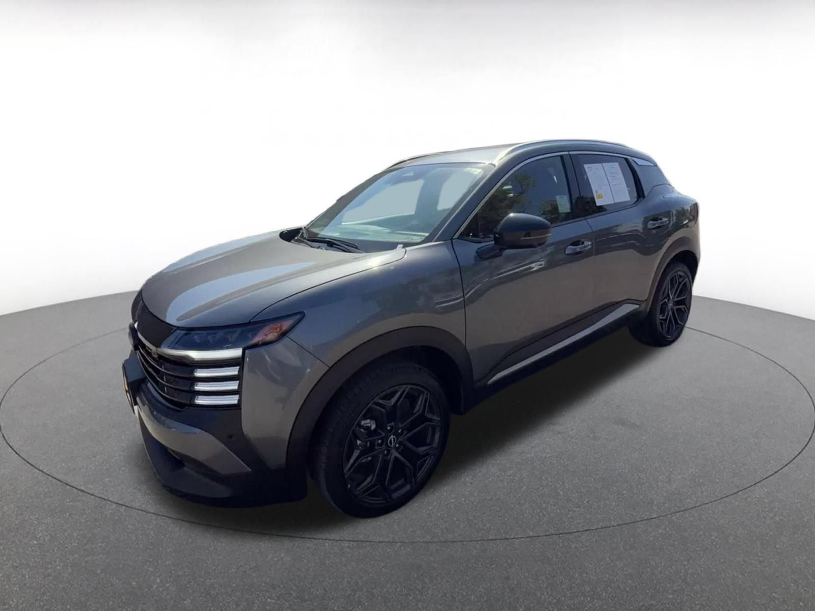 Used 2026 Nissan Kicks SR FWD image 7