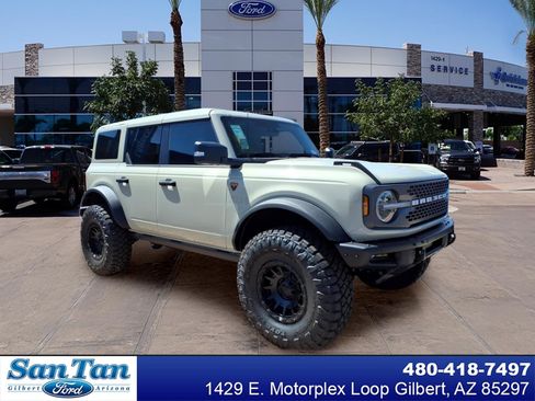 New 2025 Ford Bronco Badlands AWD/4WD image 1