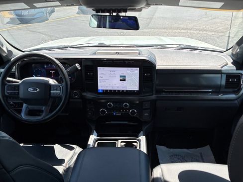 Used 2023 Ford F250 Lariat w/ Black Appearance Package AWD/4WD image 18