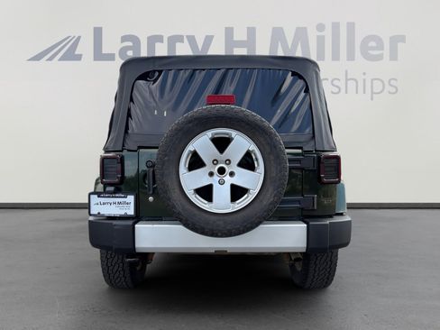 Used 2010 Jeep Wrangler Sahara AWD/4WD image 4