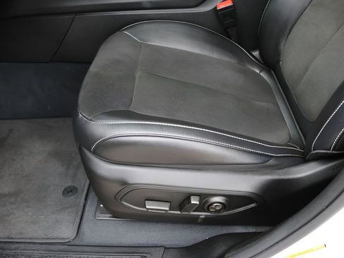 Used 2023 Jeep Grand Cherokee L Laredo AWD/4WD image 14