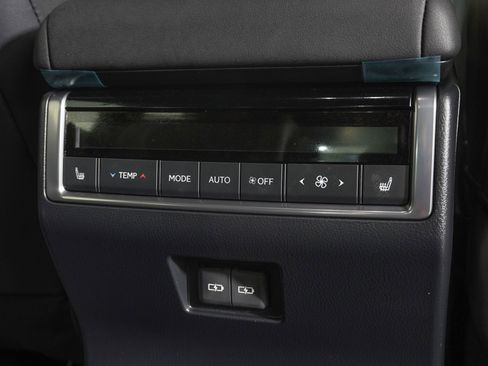 Used 2026 Lexus GX 550 w/ Accessory Package (2T) image 12