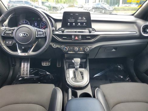 Used 2021 Kia Forte GT-Line image 13