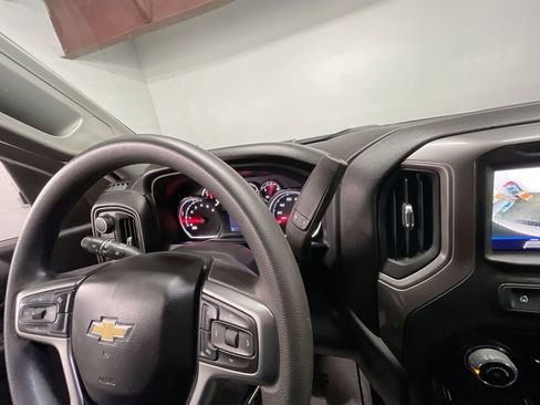 Used 2023 Chevrolet Silverado 2500 Custom w/ Custom Value Package image 15