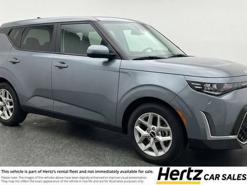 Used 2025 Kia Soul LX w/ LX Technology Package FWD image 1