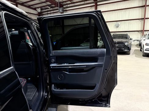 Used 2024 Ford Expedition Max Limited RWD image 20