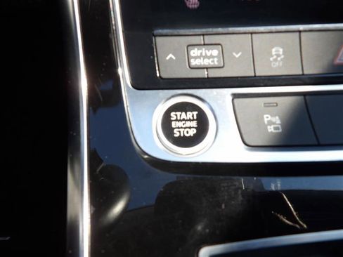 Used 2022 Audi Q7 3.0T Premium Plus image 18