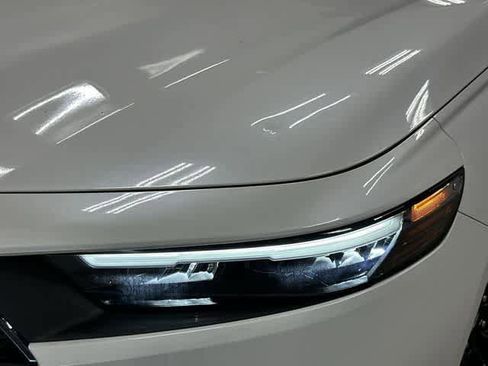 Used 2024 Honda Accord Touring image 31
