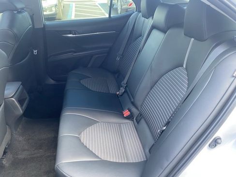 Used 2024 Toyota Camry SE image 23