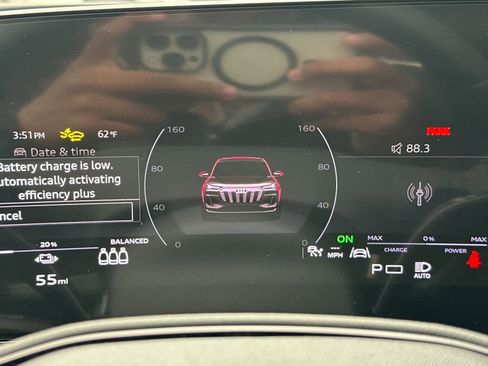 New 2025 Audi Q6 e-tron Premium Plus image 25