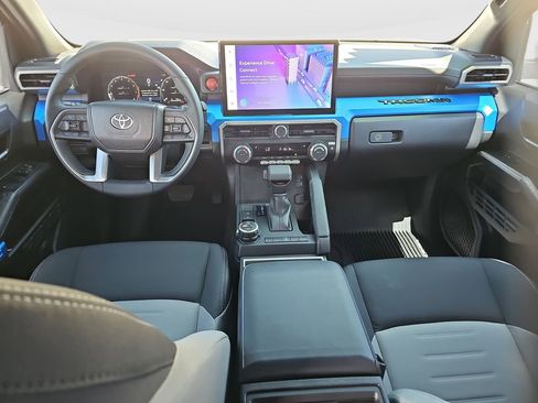 Certified 2025 Toyota Tacoma TRD Off-Road AWD/4WD image 18