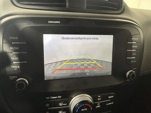 Used 2018 Kia Soul Base w/ Convenience Package image 9