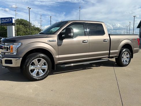 Used 2018 Ford F150 XLT w/ Equipment Group 302A Luxury AWD/4WD image 6