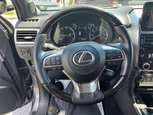 Used 2023 Lexus GX 460 Premium w/ Premium Package AWD/4WD image 18