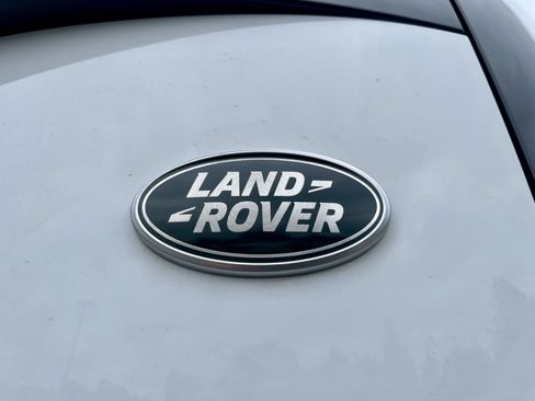 Used 2023 Land Rover Range Rover SE image 43