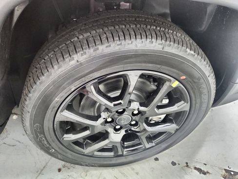 New 2026 Jeep Compass Latitude image 33