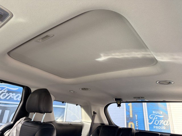 Used 2024 Kia Carnival SX Prestige FWD image 32