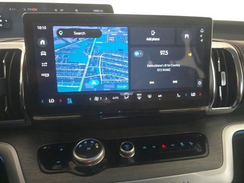Certified 2025 Ford Expedition Platinum w/ Driver's Package AWD/4WD image 27