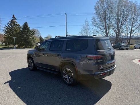 Used 2022 Jeep Wagoneer Series III w/ Convenience Group I image 7