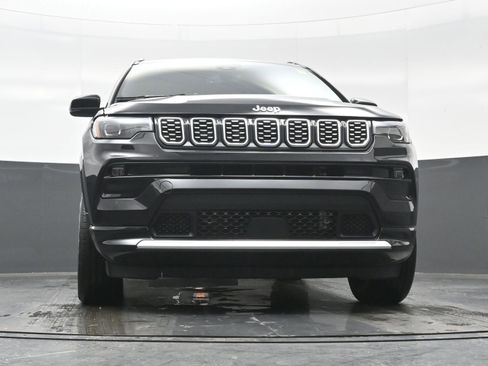 Used 2025 Jeep Compass Limited w/ Elite Group image 32